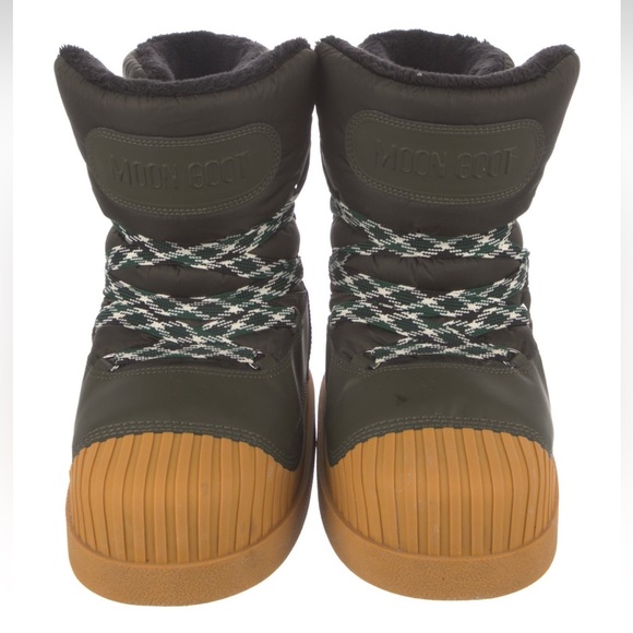 MONCLER x MOON BOOT winter snow boots 7.5 - Picture 1 of 7